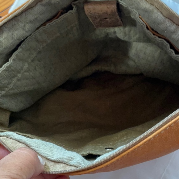 Rough & Tumble Leather Bag - Picture 8 of 14